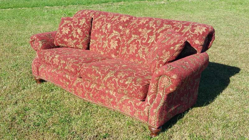 lot 6 image: High End Upholstered Couch