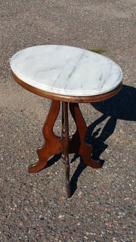 lot 13 image: Victorian Oval Marble Topped Occassional Table