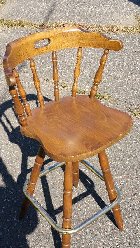 lot 119 image: Tall Wood Bar or Craft Stool