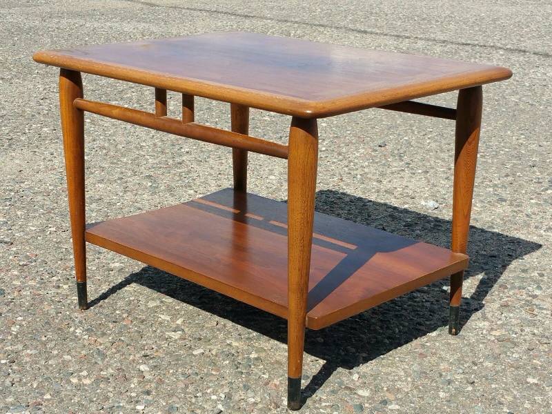 lot 22 image: Lane Acclaim Dovetailed Danish End Table Mid Century Modern Altavista