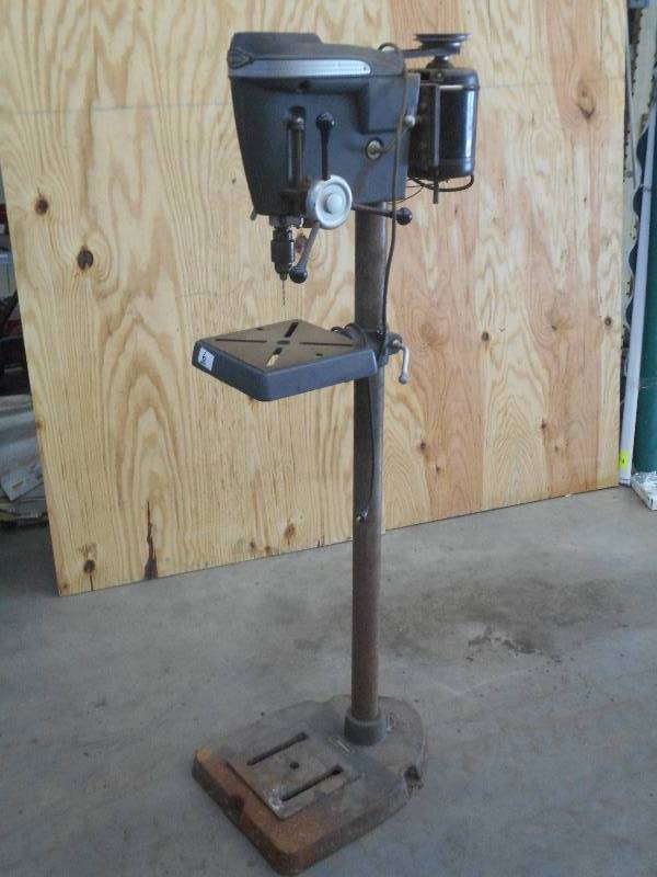 lot 6 image: Craftsman Commercial Cast Iron Upri...