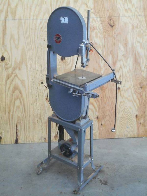 lot 7 image: Delta Rockwell Commercial Cast Iron...