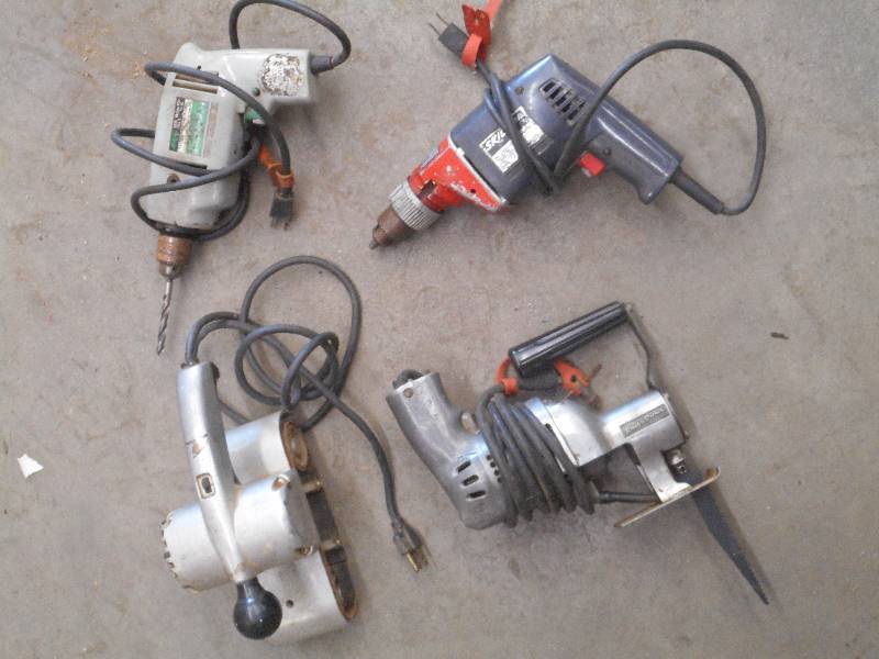 lot 53 image: (4) Power Tools (2) 38 Drills, S...