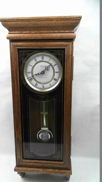 lot 805 image: Verichron Quartz Westminster Chime Clock
