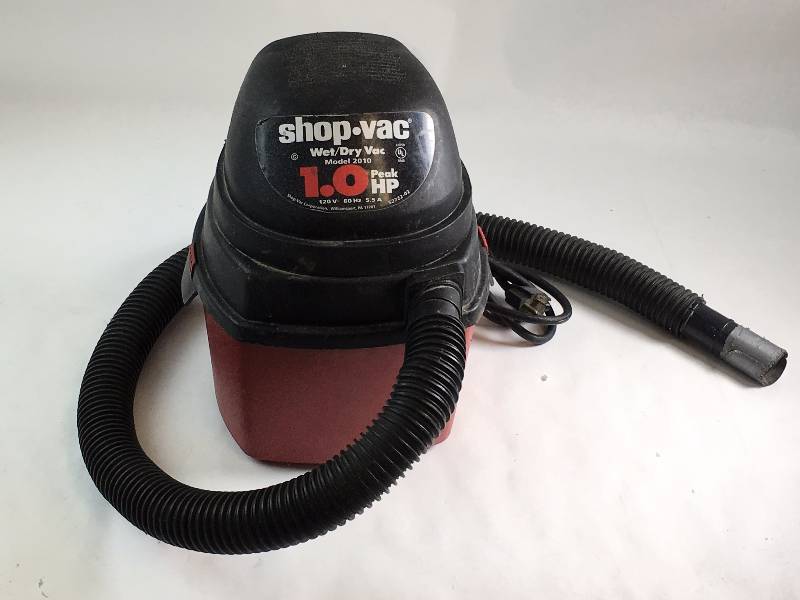 lot 208 image: Shop Vac Wet  Dry Vacuum 1.0 Peak HP 120V 5.5A Model 2010