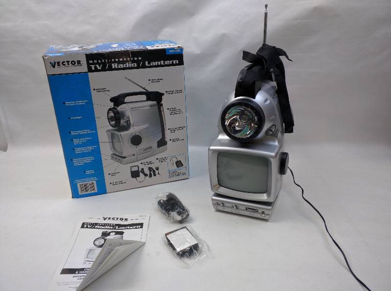 lot 9 image: VECTOR MULTI-FUNCTION TVRADIOLATERNSIREN & MORE MODEL VEC131