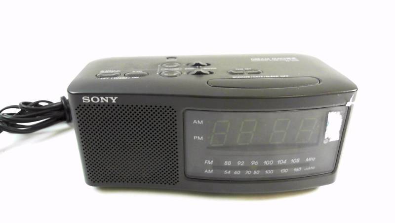 lot 262 image: Sony Dream Machine Alarm Clock