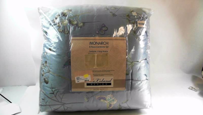 lot 282 image: Monarch 8 Piece Comforter Set King Size