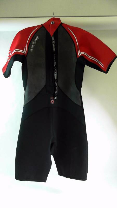 lot 306 image: Red & Black Sea Doo Wet Suit Mens Large