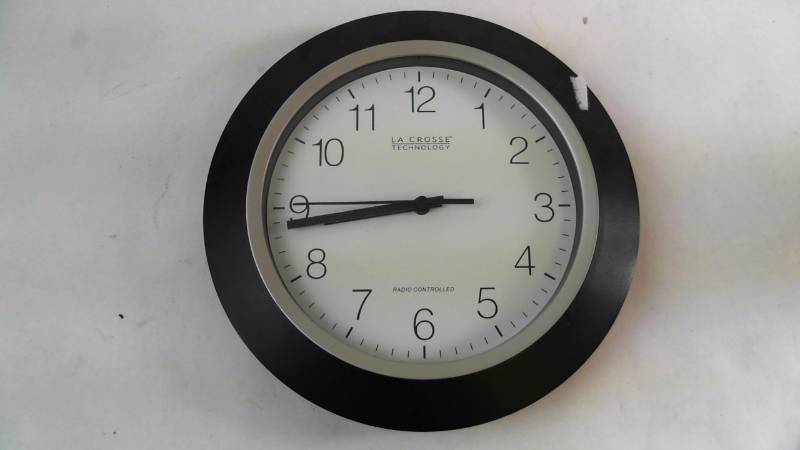 lot 307 image: La Crosse Technology Radio Controlled Clock