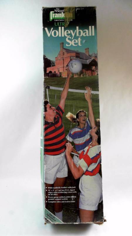 lot 357 image: Franklin Lawn Game Collection Volleyball Set