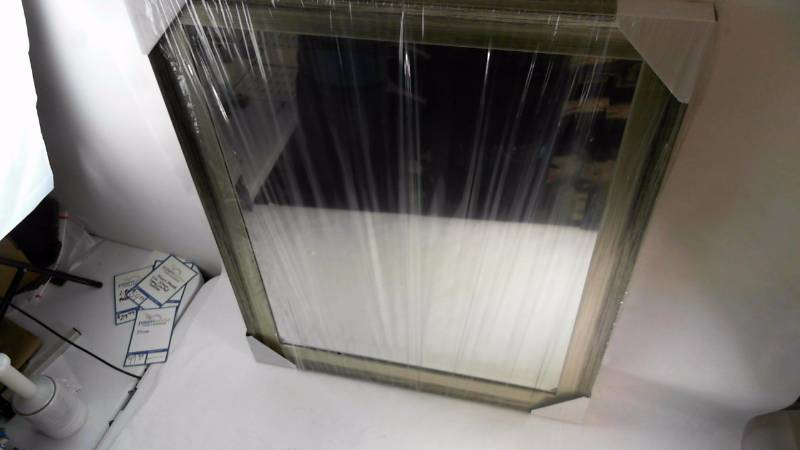 lot 637 image: Beveled Mirror 28x34