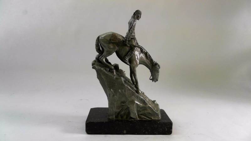 lot 642 image: Philip Kraczkoski Worcester Pewter Sculpture Apache In Pursuit