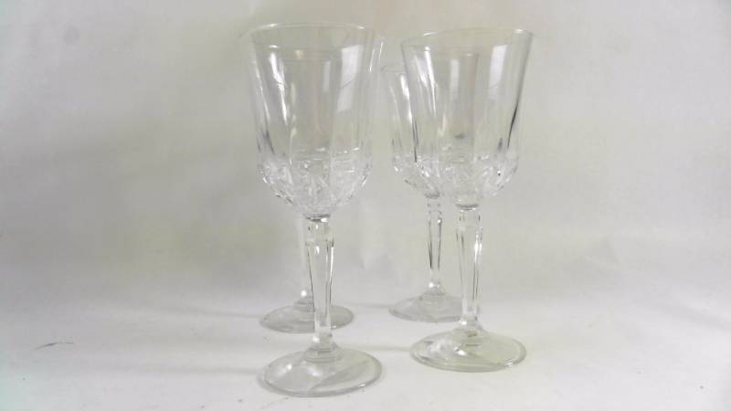 lot 648 image: Crystal Stemware Glass
