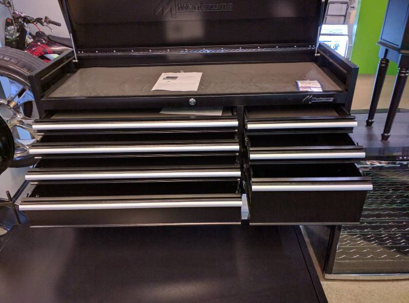 lot 166 image: Montezuma MZ-BK5607CH 56 in. 7-Drawer Top Chest Toolbox Black NEW