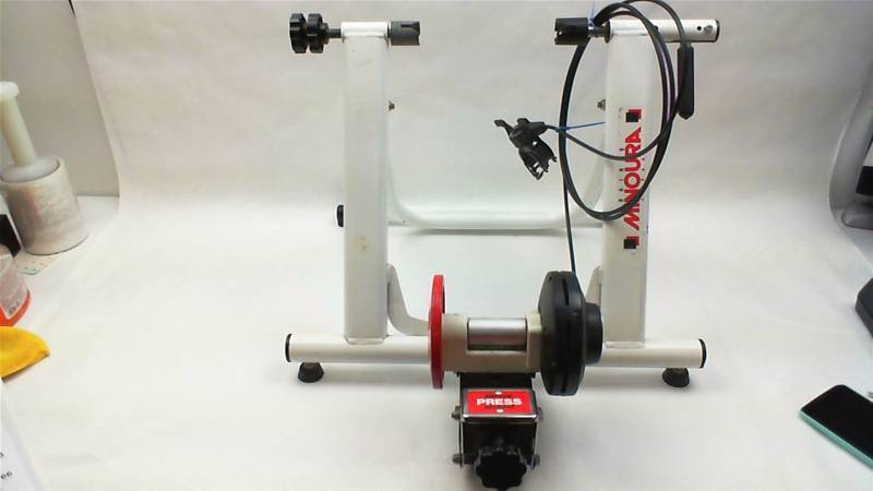 lot 66 image: Indoor bike trainer minoura japan