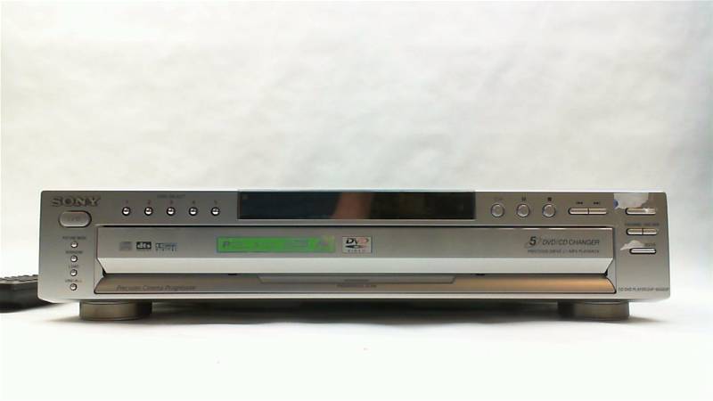 lot 86 image: Sony DVPNC665PB 5-Disc Progressive Scan DVD Changer