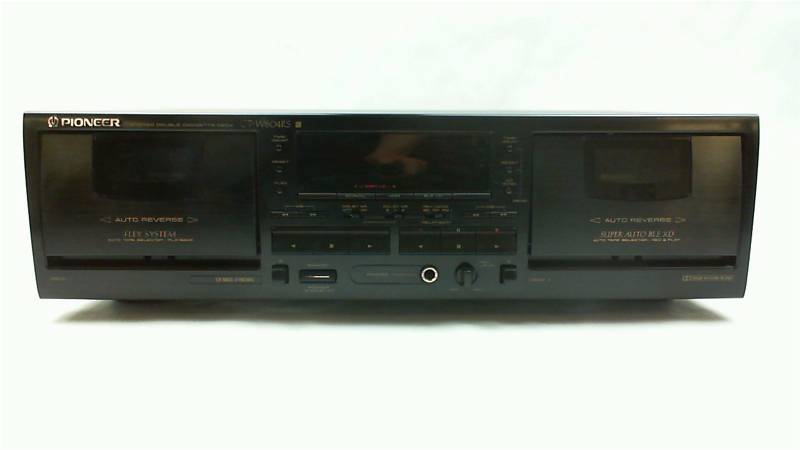 lot 93 image: PIONEER CT-W604RS DUAL CASSETTE DECK DOLBY PRO AUTO REVERSE FOR PARTS
