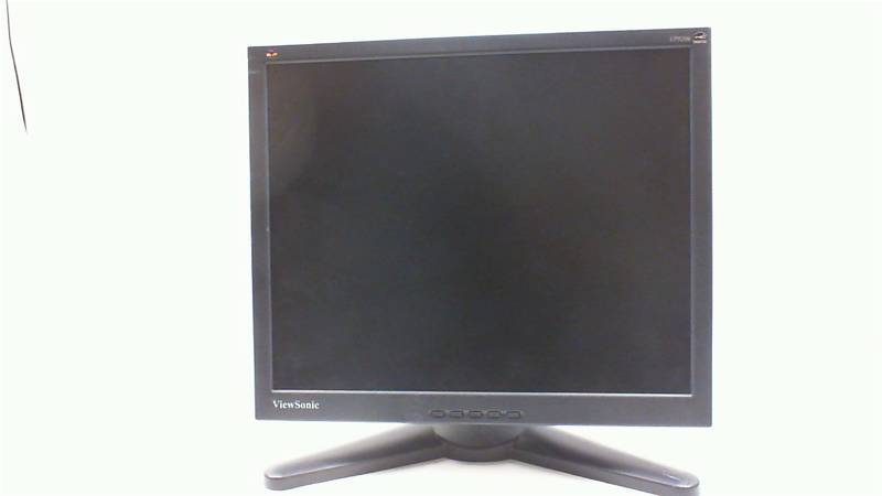 lot 98 image: Lot of 5 Computer monitors VGA No HDMI DELL, ViewSonic, MAG TECH Various sizes