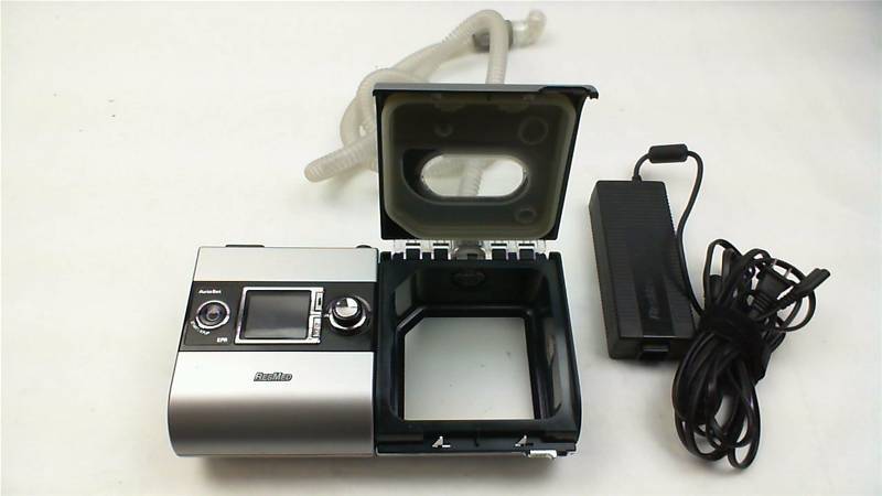 lot 123 image: ResMed S9 Series H5i Heated Humidifier with Climate Control CPAP Machine
