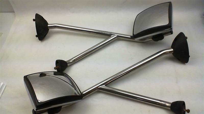 lot 134 image: Unbranded Pair of 28 Towing Hauling Truck Bus Mirrors