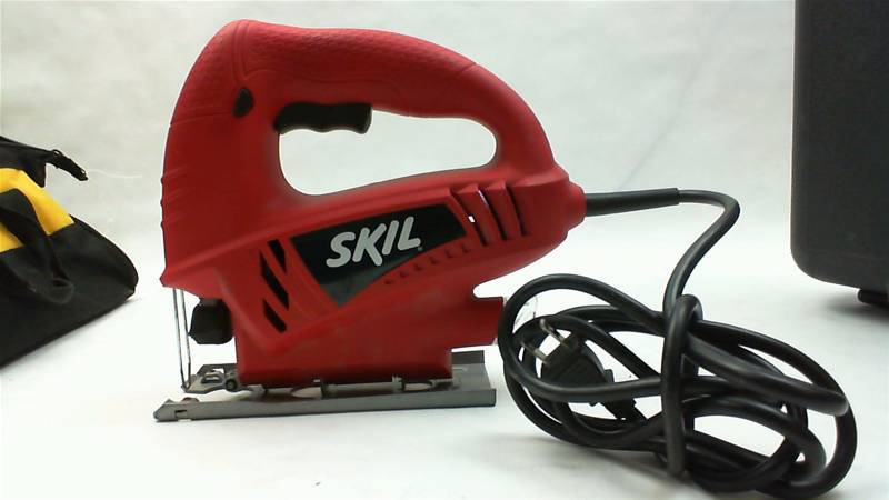 lot 146 image: SKIL 4290-02 4.5 Amp Variable Speed Jig Saw No Bag