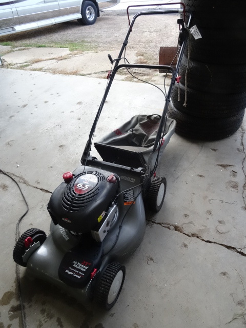 lot 9 image: Craftsman 21 mower.