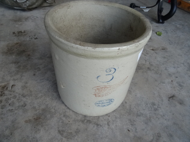lot 11 image: Red wing crock