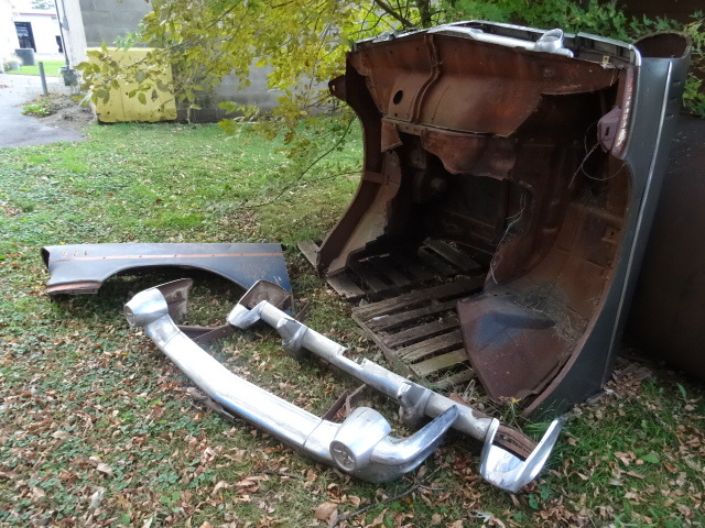 lot 31 image: 1957 Chevrolet car parts