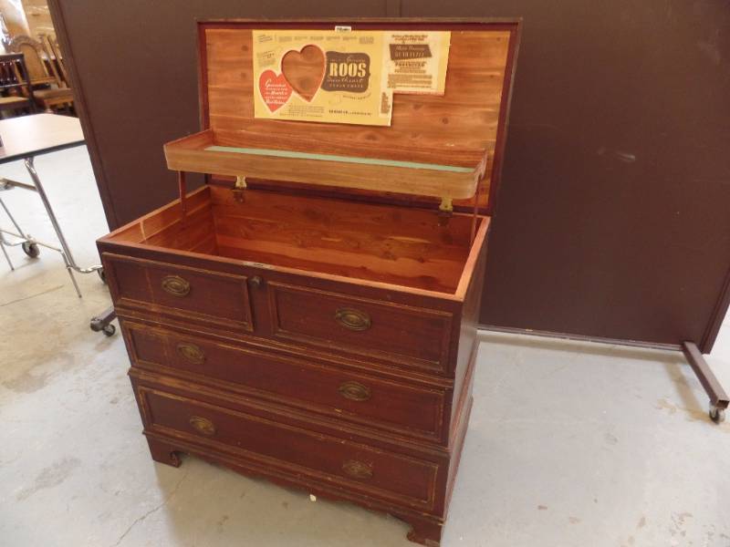 Sweetheart Cedar Chest