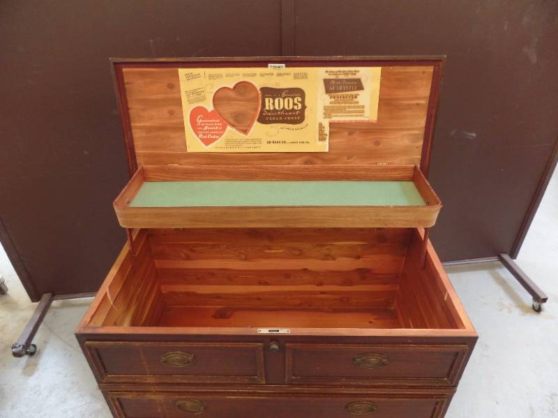 Roos sweetheart store cedar chest