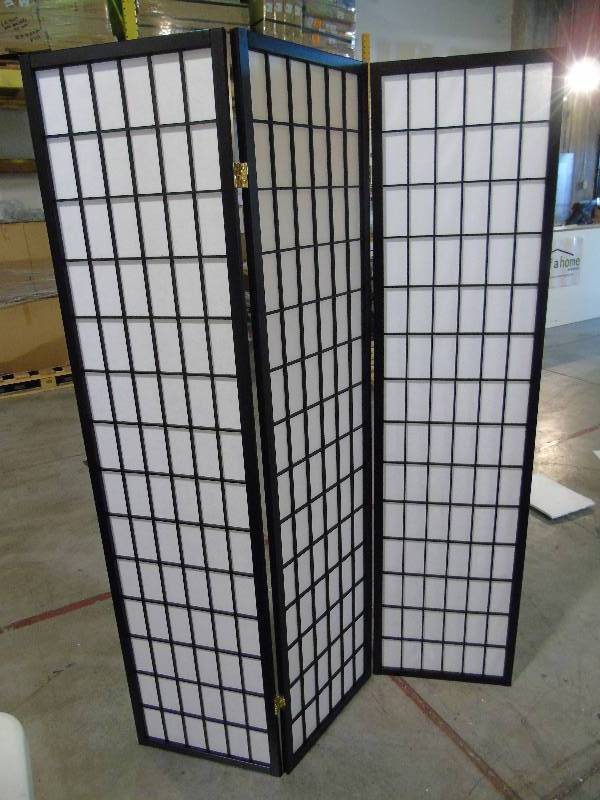 lot 22 image: alcove 3-Panel Folding Room Divider - Black
