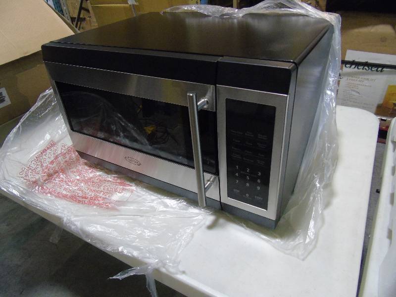 lot 26 image: Chefs Mark 1.3 cu. ft. 1000-Watt Microwave Oven