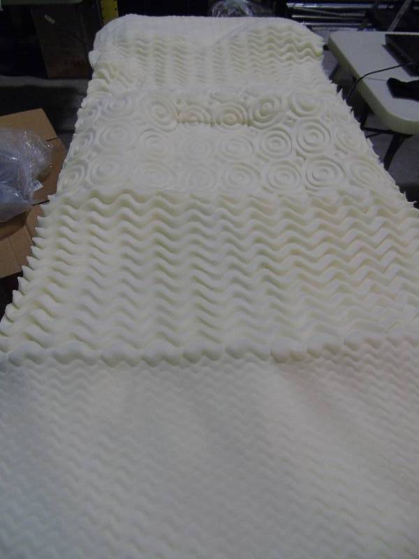 lot 35 image: alcove 2 Visco Memory Foam Topper - Twin XL