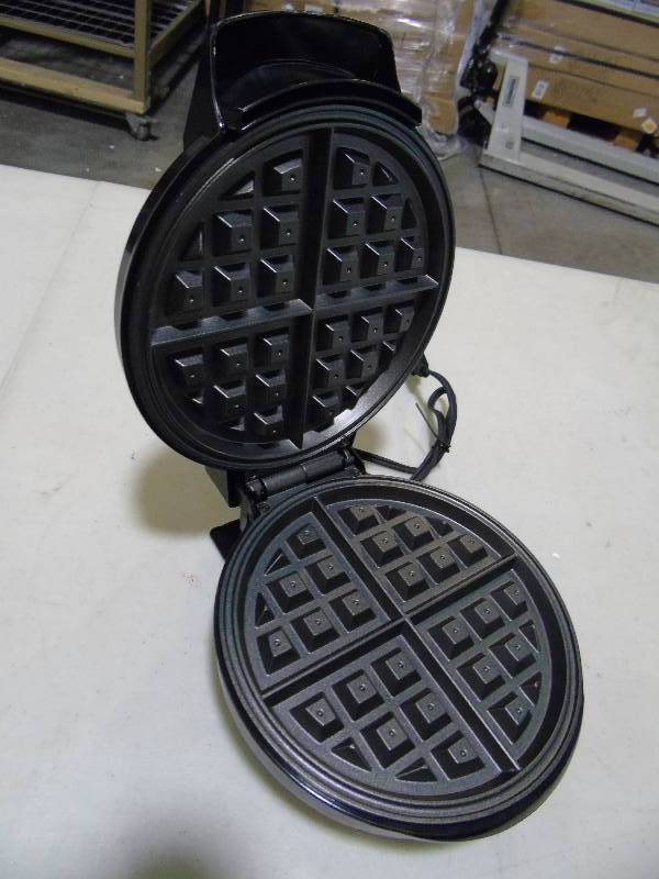 lot 57 image: alcove Belgian Wafflemaker
