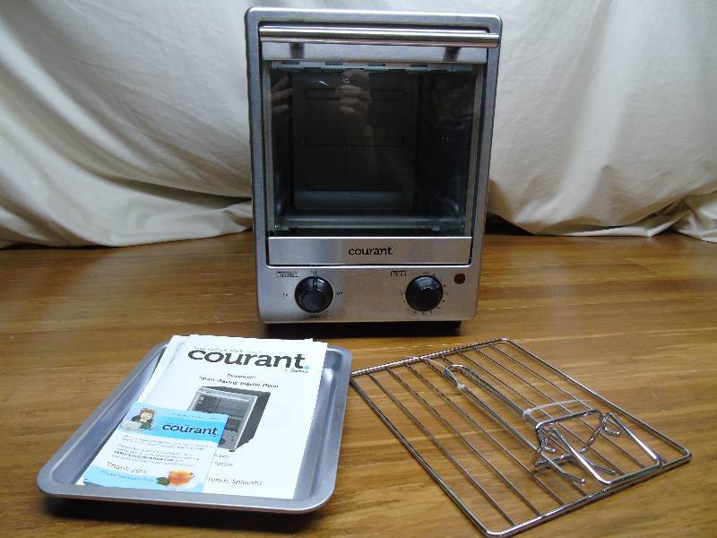 lot 89 image: Courant Countertop Toaster Oven