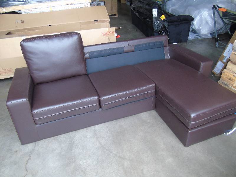 lot 108 image: Hawthorne Bonded Leather Sectional - Espresso