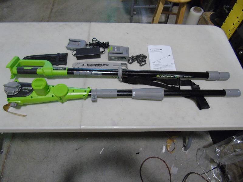 lot 132 image: Earthwise Cordless 24V Lithium Ion Pole Saw