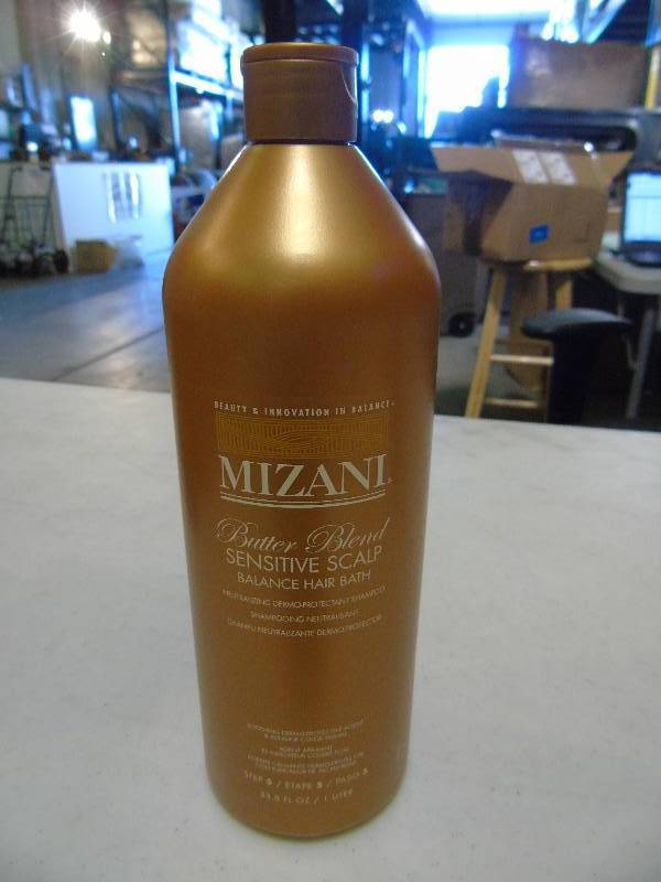 lot 152 image: Butter Blend Balance Hair Bath For Sensitive Scalp by Mizani for Unisex - 33.8 oz Shampoo