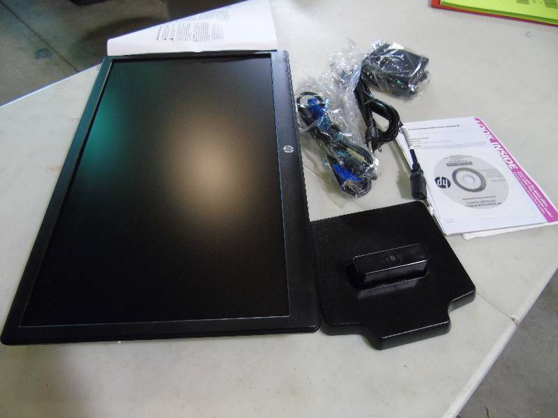 lot 172 image: HP 20 720p LED Monitor