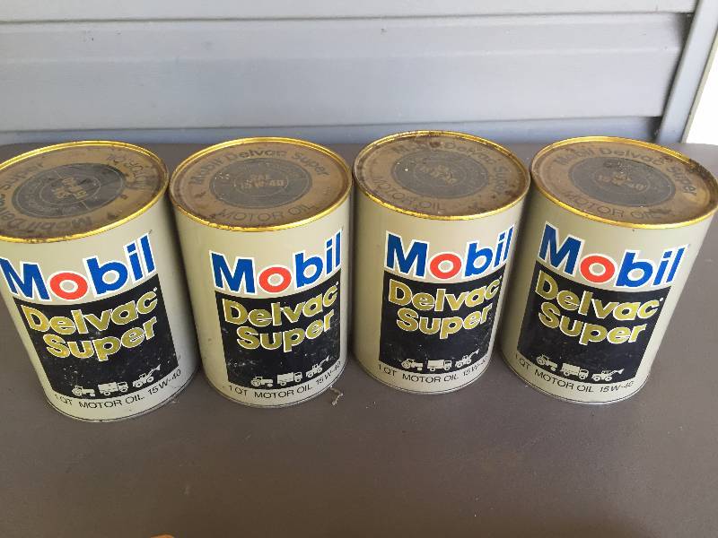 lot 33 image: MOBIL OIL CANS AND SPECIAL FILLER