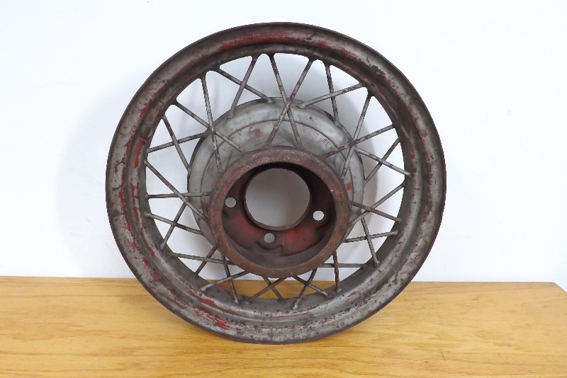 lot 15 image: Antique Ford Model A Rim