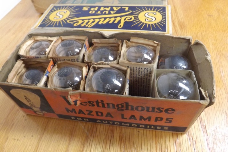 lot 20 image: Lot of Antique New Old Stock Mazda Light Bulb Lamps