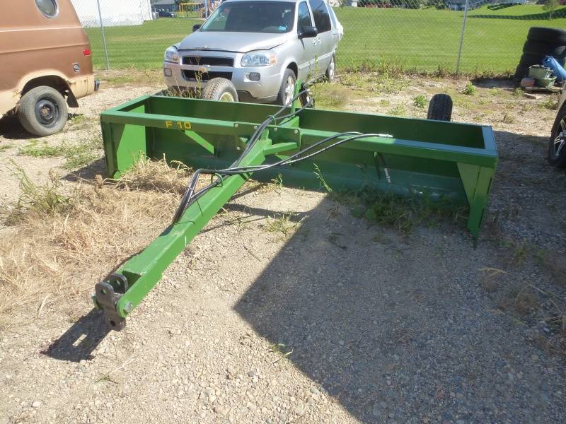 lot 1 image: John Deere Box Blade