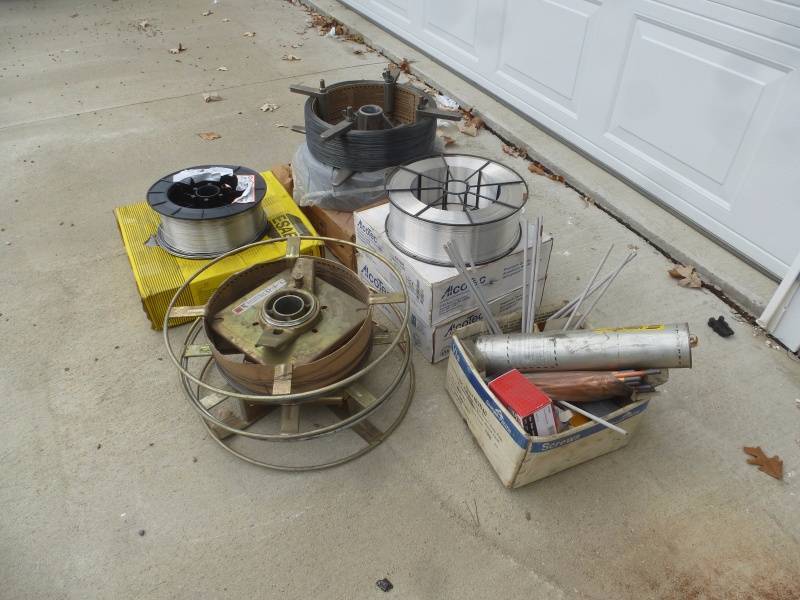 lot 9 image: Assorted Welder wire spools
