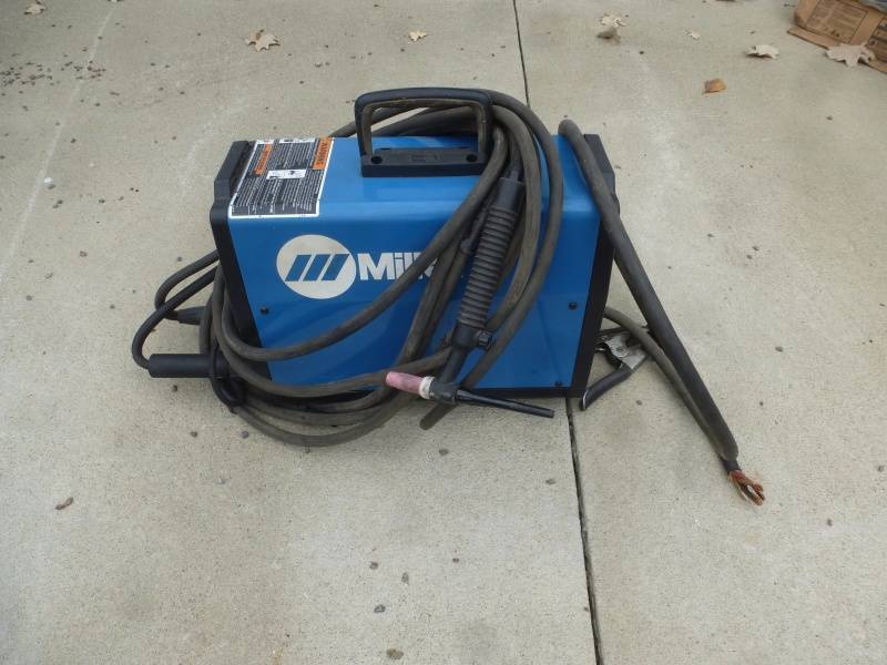 lot 7 image: Miller CST 280 Tig welder