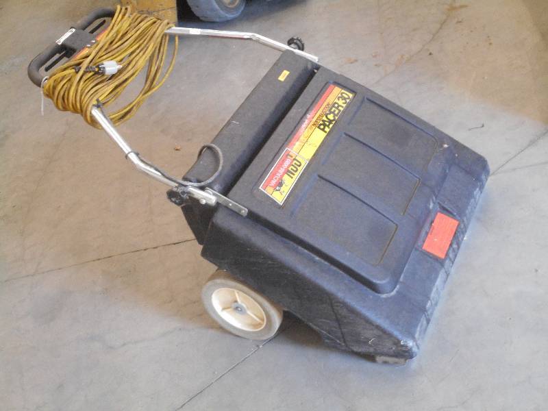 lot 3 image: NSS Pacer-30 Super Suction Wide Are...
