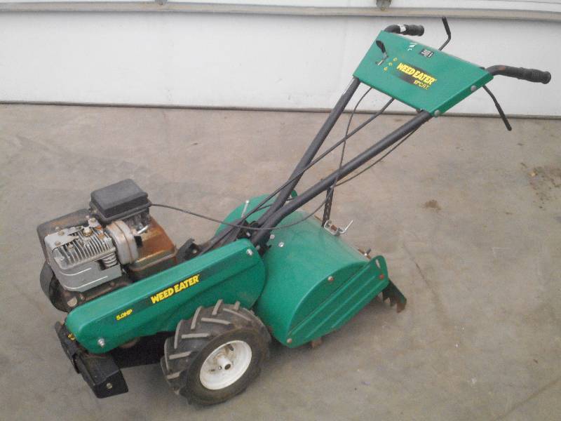 lot 6 image: Weed Eater 17 Rear-Tine Tiller, Co...