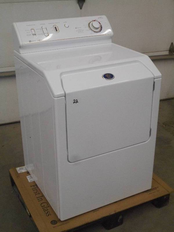 lot 22 image: Maytag Neptune Model MDG4000BWW Gas...