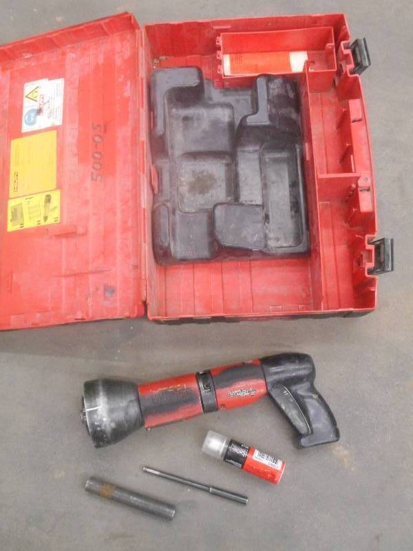 lot 42 image: Hilti DX600N Piston-Drive Fastener ...